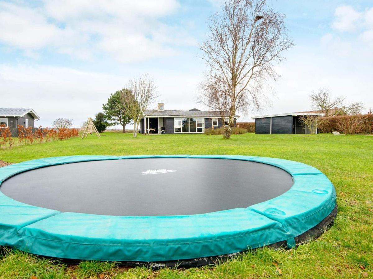 8 Person Holiday Home In Ebeltoft Luaran gambar