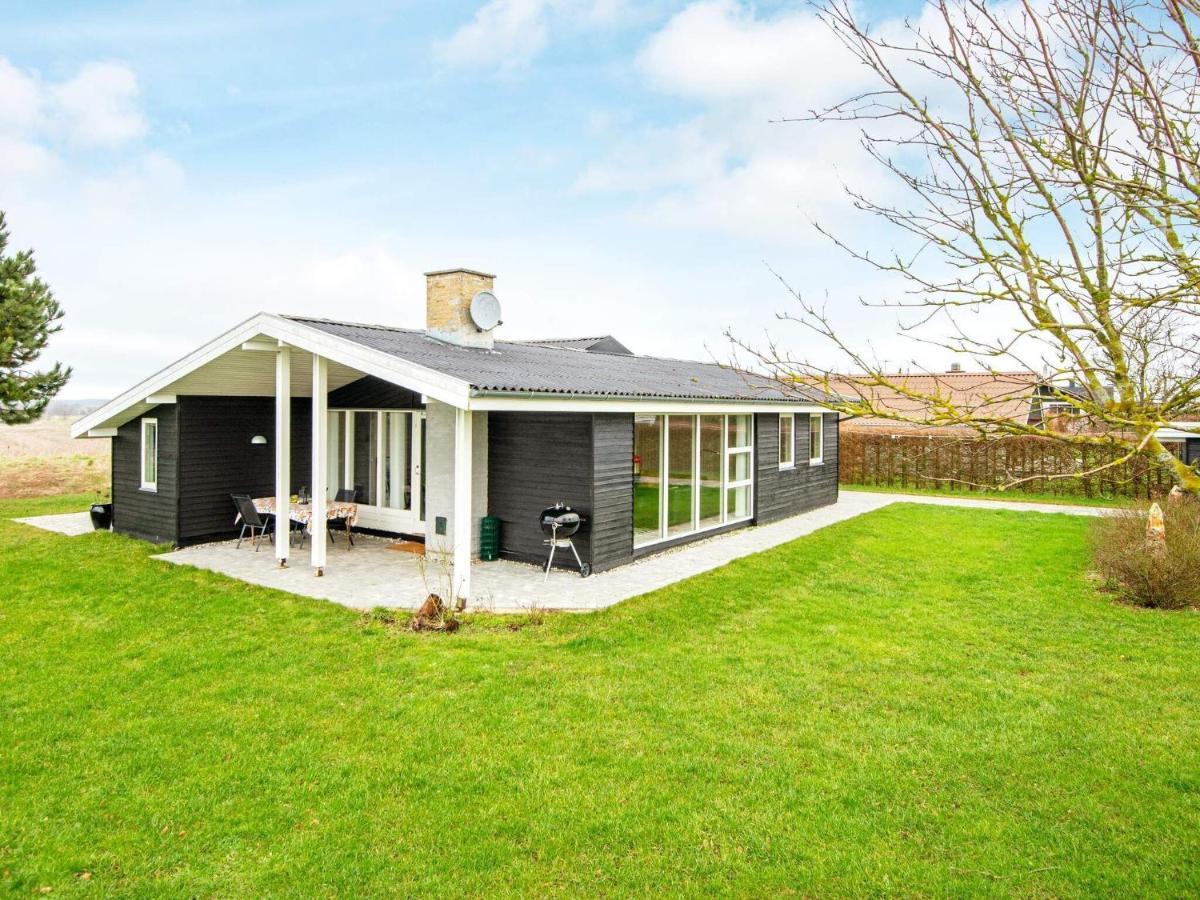 8 Person Holiday Home In Ebeltoft Luaran gambar