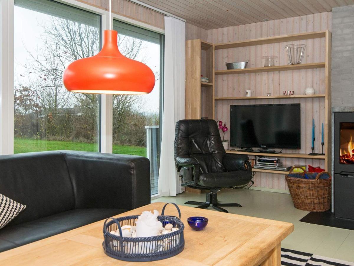 8 Person Holiday Home In Ebeltoft Luaran gambar