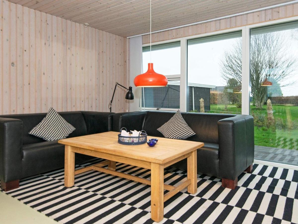 8 Person Holiday Home In Ebeltoft Luaran gambar